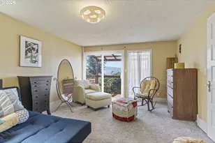 380 Columbia St, Cathlamet, WA 98612 - Photo 11