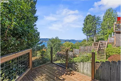 380 Columbia St, Cathlamet, WA 98612 - Photo 21