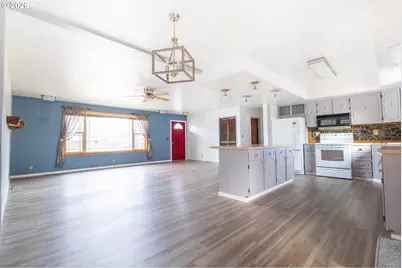 320 W Delta St, Union, OR 97883 - Photo 7