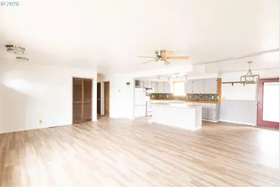 320 W Delta St, Union, OR 97883 - Photo 5