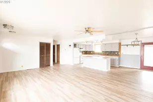 320 W Delta St, Union, OR 97883 - Photo 5