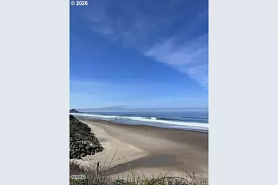 315 El Pino Ave, Lincoln City, OR 97367 - Photo 35