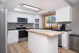 315 El Pino Ave, Lincoln City, OR 97367 - Photo 5