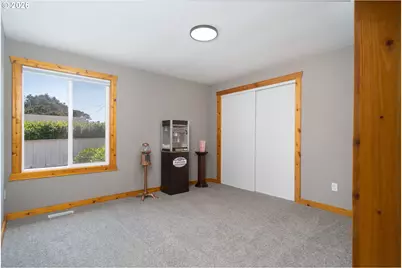315 El Pino Ave, Lincoln City, OR 97367 - Photo 17