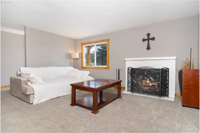 315 El Pino Ave, Lincoln City, OR 97367 - Photo 11