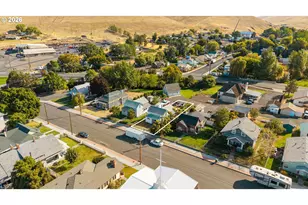 560 N Gale St, Heppner, OR 97836 - Photo 41