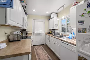 560 N Gale St, Heppner, OR 97836 - Photo 15