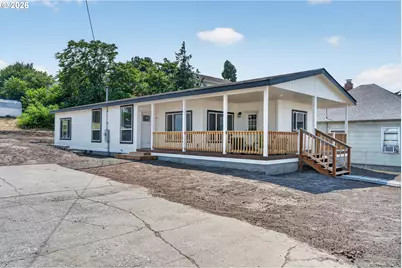 1514 E 10th St, The Dalles, OR 97058 - Photo 1