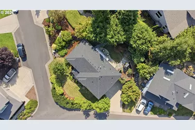 3387 Bentley Ave, Eugene, OR 97405 - Photo 3