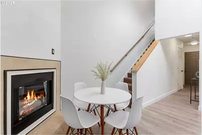 301 N 15th St #201, Hood River, OR 97031 - Photo 5