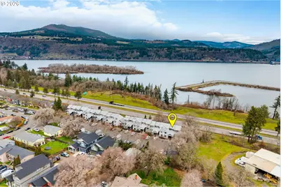 301 N 15th St #201, Hood River, OR 97031 - Photo 35