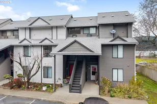 301 N 15th St, Hood River, OR 97031 - Photo 1