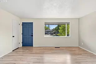 101 SE 194th Ave, Portland, OR 97233 - Photo 9