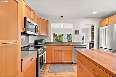 1908 SW Miles St, Portland, OR 97219 - Photo 17