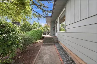 1908 SW Miles St, Portland, OR 97219 - Photo 3