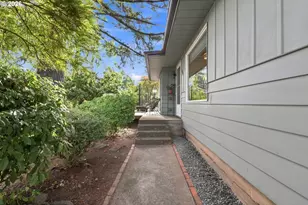 1908 SW Miles St, Portland, OR 97219 - Photo 3