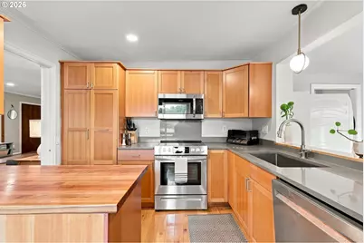 1908 SW Miles St, Portland, OR 97219 - Photo 21