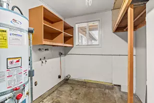 657 61st St, Springfield, OR 97478 - Photo 27