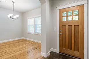 20651 Sierra Dr, Bend, OR 97701 - Photo 17