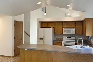 1660 N 18th St, Washougal, WA 98671 - Photo 9