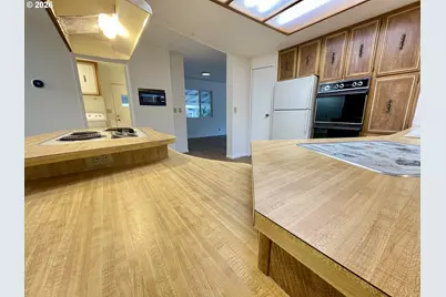 100 SW 195th Ave #31, Beaverton, OR 97006 - Photo 9