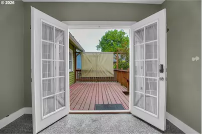 140 21st St, Salem, OR 97301 - Photo 23