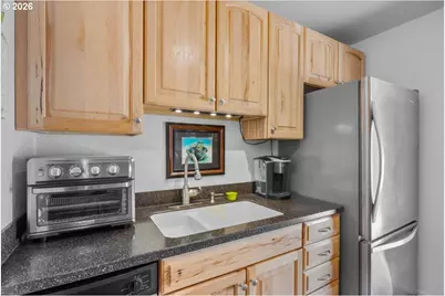 946 E 4th Ave, Riddle, OR 97469 - Photo 15