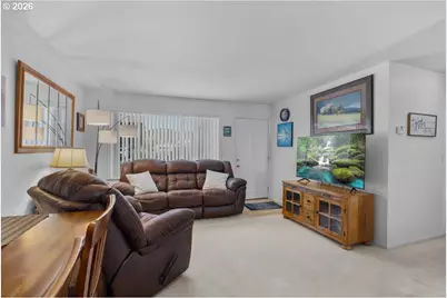 946 E 4th Ave, Riddle, OR 97469 - Photo 13