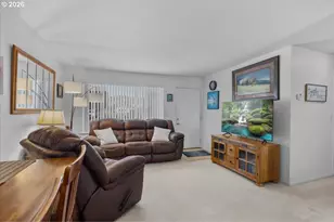 946 E 4th Ave, Riddle, OR 97469 - Photo 13