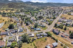 946 E 4th Ave, Riddle, OR 97469 - Photo 23