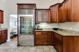 1237 Spyglass Ct, Creswell, OR 97426 - Photo 13