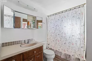 260 N Grand St, Eugene, OR 97402 - Photo 37