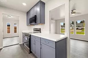 260 SW Ford Ave, Winston, OR 97496 - Photo 15