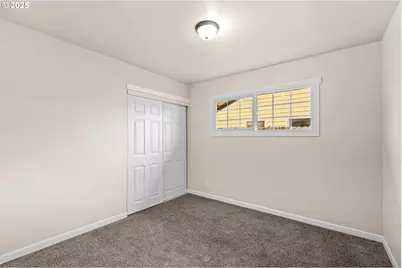 260 SW Ford Ave, Winston, OR 97496 - Photo 29