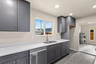 260 SW Ford Ave, Winston, OR 97496 - Photo 13