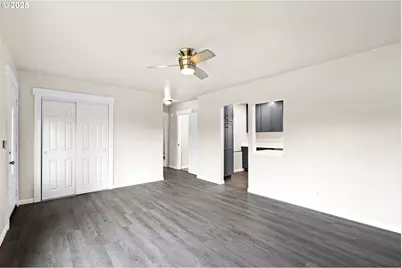 260 SW Ford Ave, Winston, OR 97496 - Photo 9