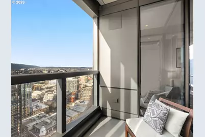 550 SW 10th Ave #2202, Portland, OR 97205 - Photo 17