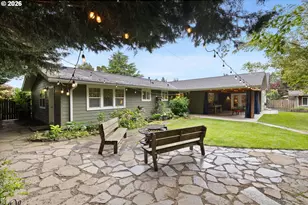 937 NE Queens Ln, Hillsboro, OR 97124 - Photo 37