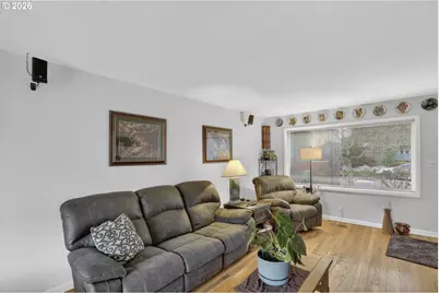 4736 NE 77th Ave, Portland, OR 97218 - Photo 7