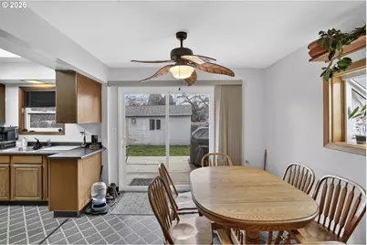 4736 NE 77th Ave, Portland, OR 97218 - Photo 9