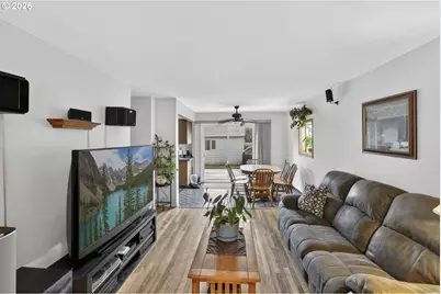 4736 NE 77th Ave, Portland, OR 97218 - Photo 5