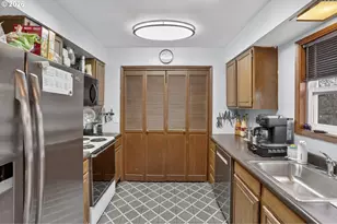 4736 NE 77th Ave, Portland, OR 97218 - Photo 13