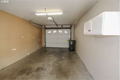 28 NW Mountain View Dr, Roseburg, OR 97471 - Photo 35