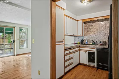 3776 NE Auburn Rd, Salem, OR 97301 - Photo 9