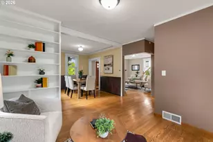 2225 N Humboldt St, Portland, OR 97217 - Photo 9