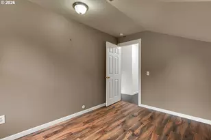 2225 N Humboldt St, Portland, OR 97217 - Photo 25
