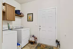 11542 SW Royal Villa Dr, Portland, OR 97224 - Photo 27