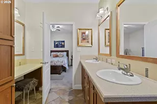 11542 SW Royal Villa Dr, Portland, OR 97224 - Photo 21