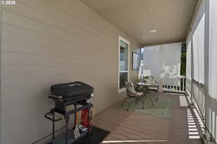 11542 SW Royal Villa Dr, Portland, OR 97224 - Photo 41