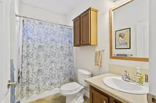 11542 SW Royal Villa Dr, Portland, OR 97224 - Photo 25